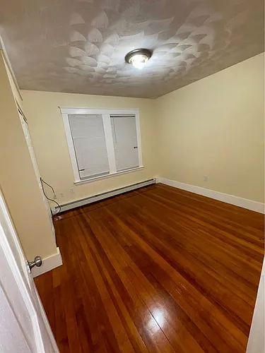 49 Boxford St Photo 1