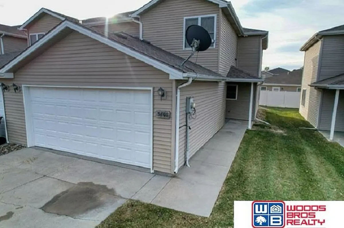 Building Photo - 3601 McLaughlin Dr