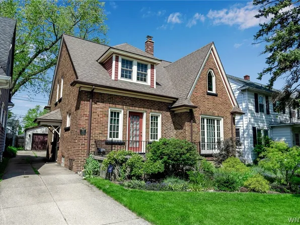 132 Capen Blvd, Amherst, NY 14226