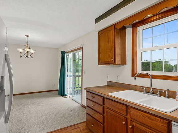 4th image of 1420 Township Road 523