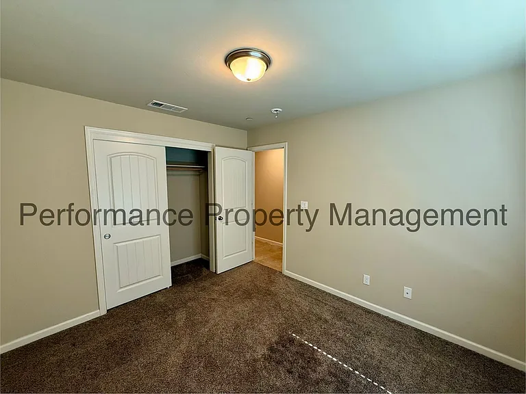 9024 Selma St — Photo 10