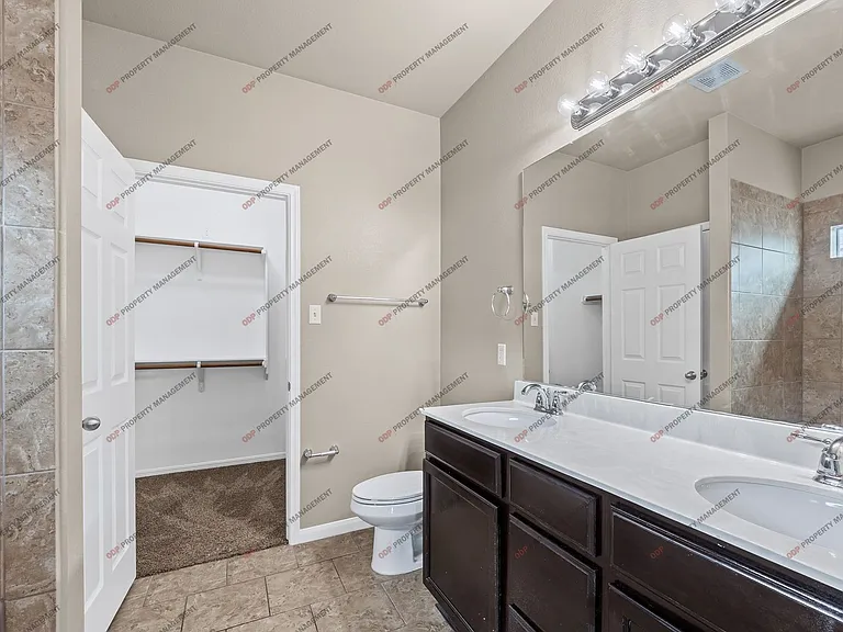8012 Bridgepointe Dr — Photo 19