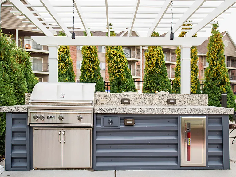 Private Patio - Grill Area