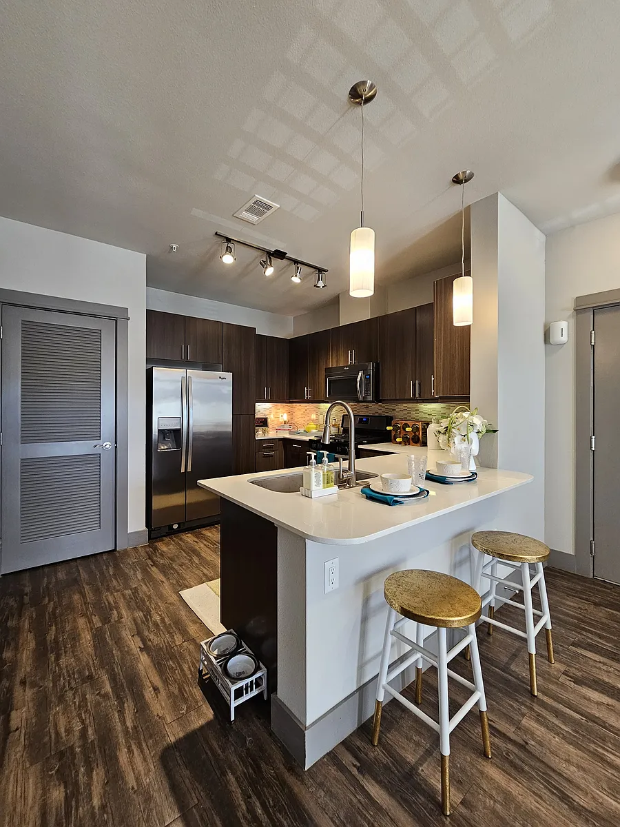 Building Photo - 6711 Rialto Blvd #111