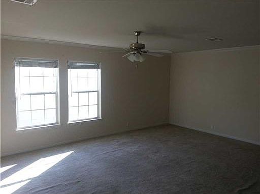 2nd image of 1521 Lima Dr