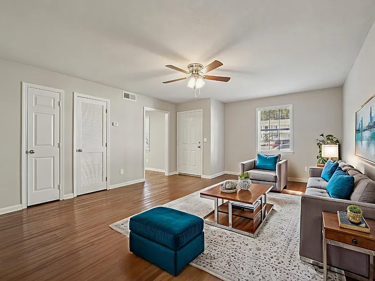 Ridge View Apartments — Photo 1