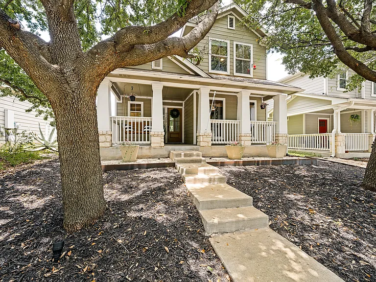 9205 Rowlands Sayle Rd — Photo 1