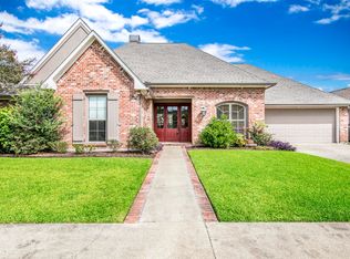 104 Endfield Cir, Lafayette, LA 70508
