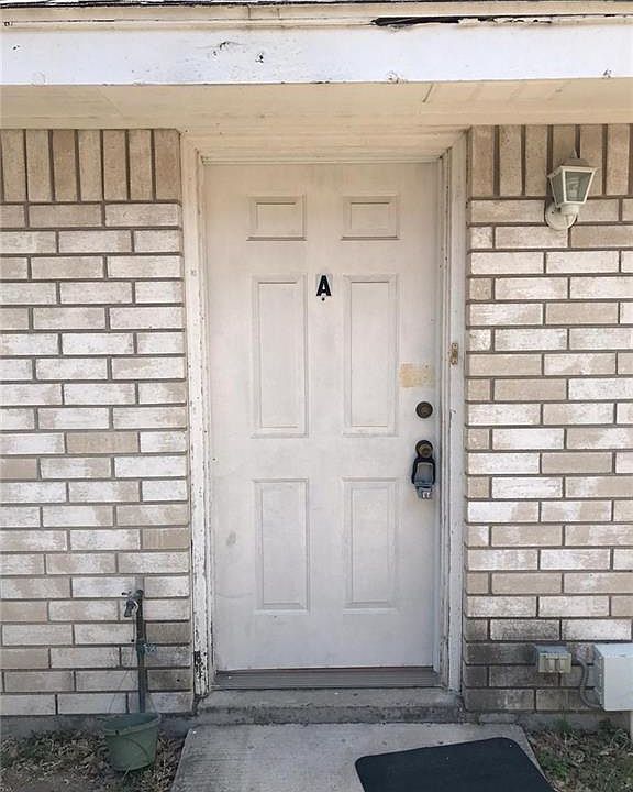 1st image of 704 Nightingale Ave #A