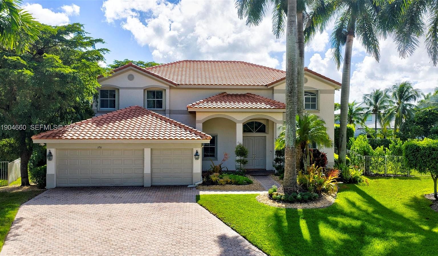 1781 Harbor Pointe Cir