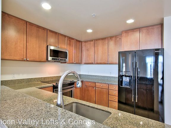 3rd image of 175 W Saint James St Unit 904