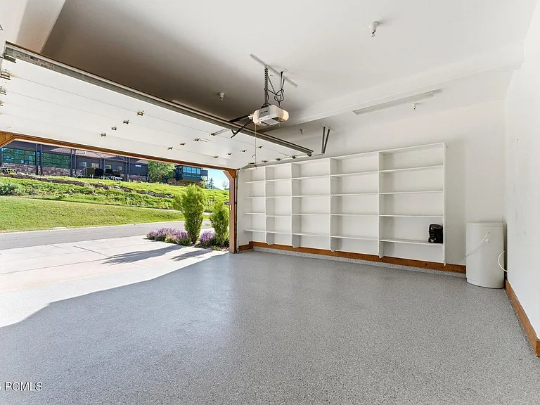 3286 Lower Saddleback Rd — Photo 24