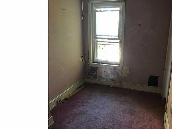 5th image of 2125 E Somerset St