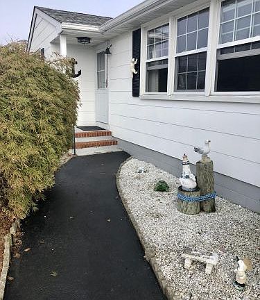 4th image of 823 Tiller Dr