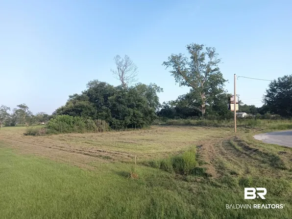 12 Gopher Ct, Elberta, AL 36530