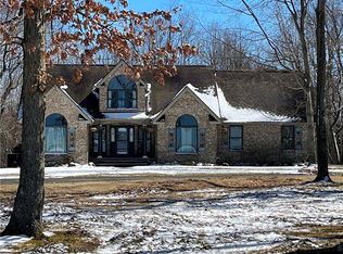 212 Carrier Rd, Transfer, PA 16154