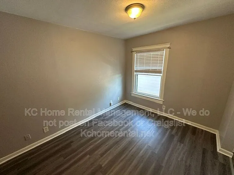 3633 Central St #2 — Photo 12