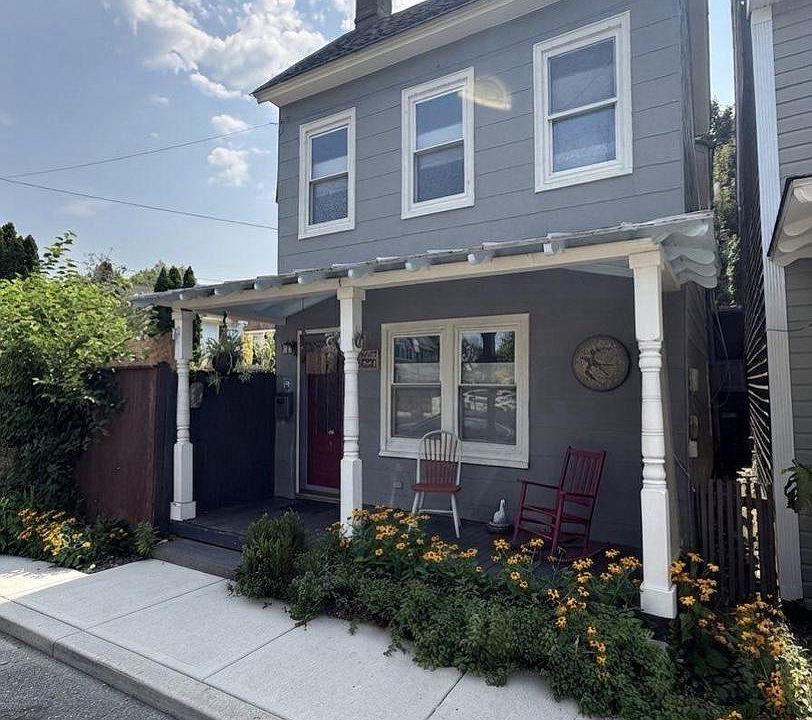 1st image of 101 S College Ave