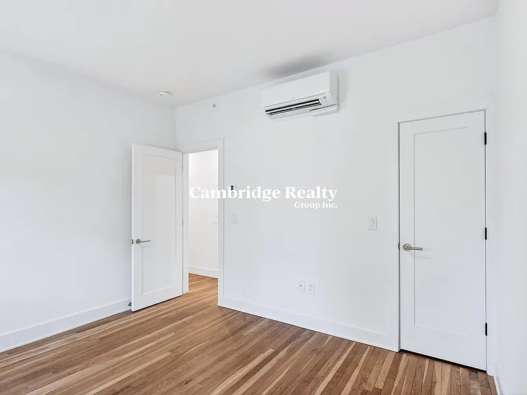 12 Elko St #3T — Photo 8
