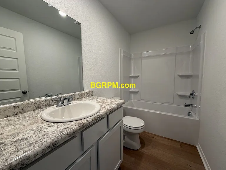 55 Maddison Rachael — Photo 10