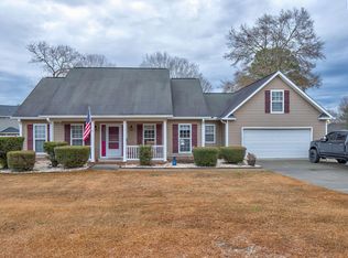 32 Magnolia Ln, Lugoff, SC 29078