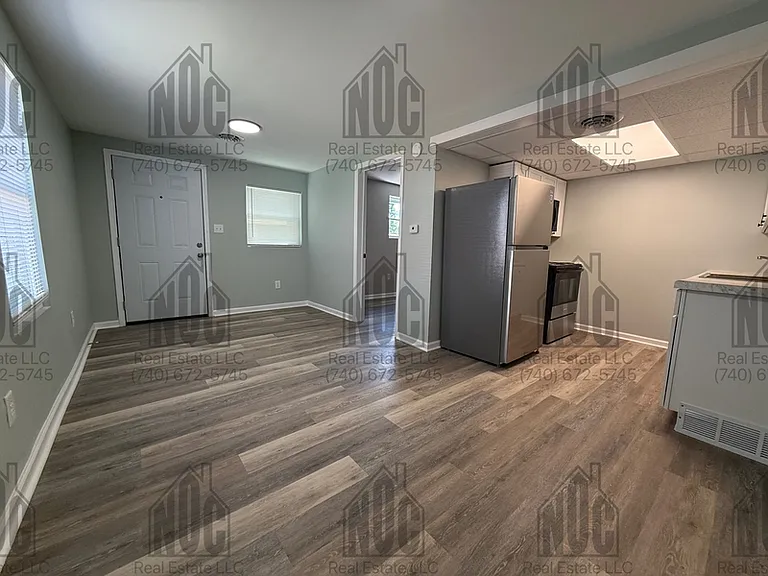 724 E Main St #B — Photo 3