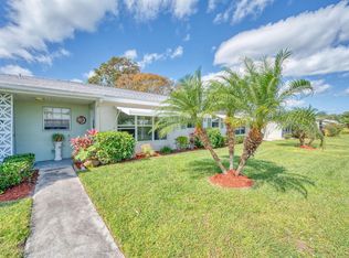 105 Lakes End Dr APT B, Fort Pierce, FL 34982