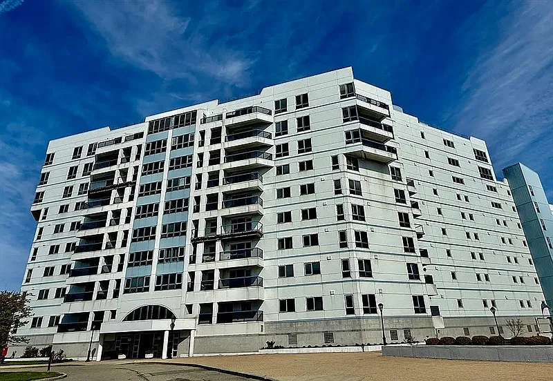 2001 Marina Dr #515