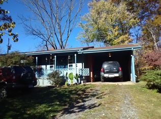 443 Dick Jones Rd, Hayesville, NC 28904