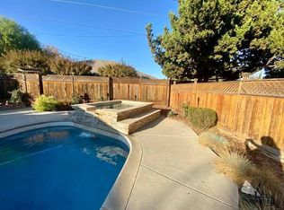 801 Runyan Dr, Turlock, CA 95382