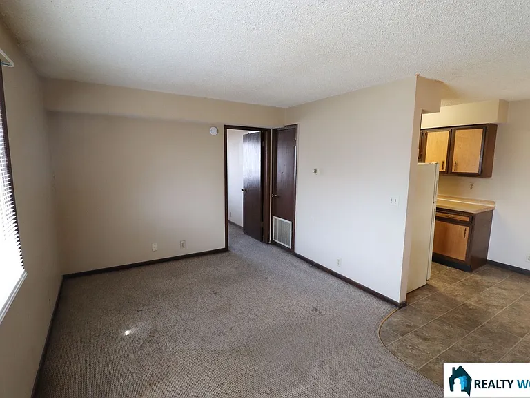 617 S 19th St — Photo 4