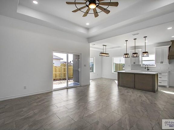 4th image of 831 Beanka Dr