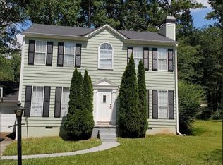 532 Crestridge Ct, Stone Mountain, GA