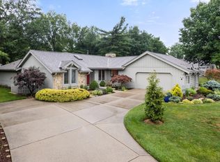 4 Little Creek Ln, Cincinnati, OH 45246