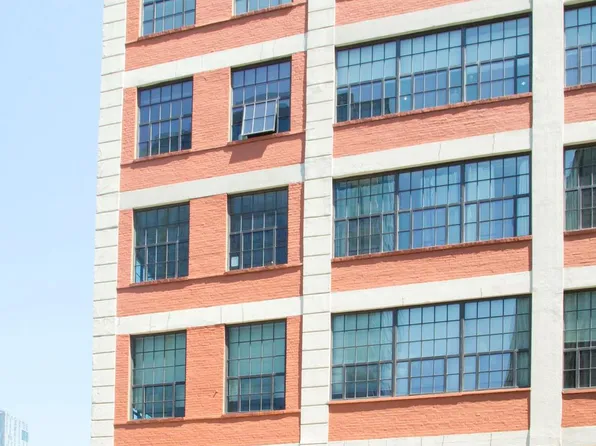 2429 Locust St APT 411, Philadelphia, PA 19103