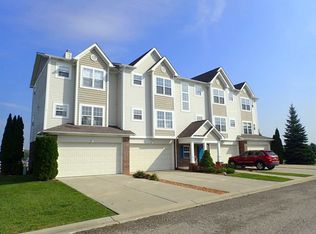 15 Cove Dr, Bay City, MI 48706