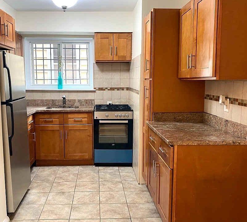 1st image of 32-52 38th St #2