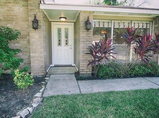 2503 Kings Chapel Rd, Friendswood, TX 77546