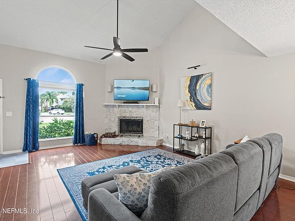 5th image of 11354 SKIMMER Court