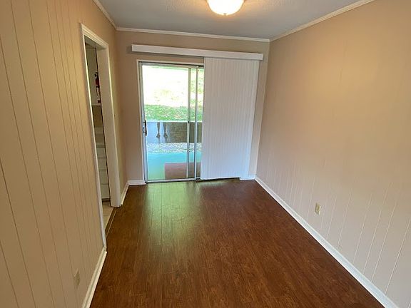 5th image of 102 Terrace Ct #1