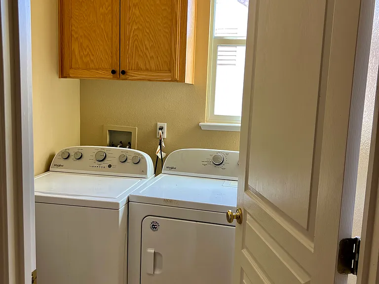 2441 Jessica Cir — Photo 10