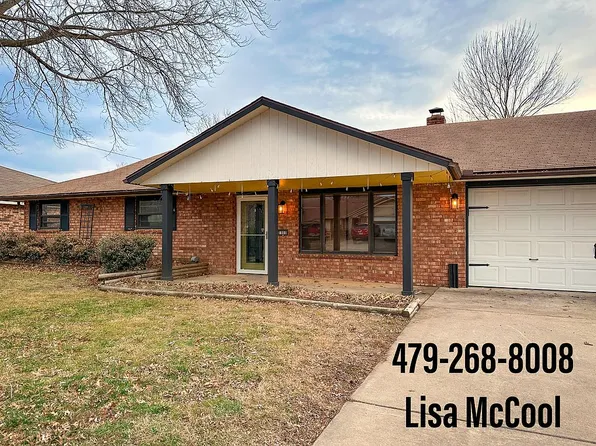 1808 SE 18th St, Bentonville, AR 72712