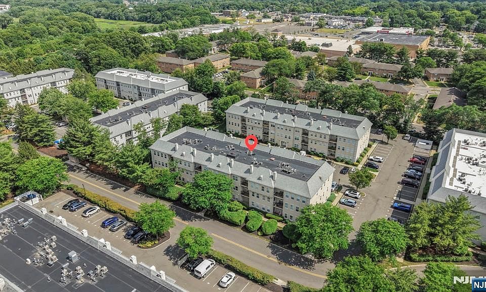 1st image of 409 Brittany Dr