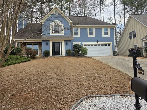 8925 Club River Dr, Roswell, GA 30076