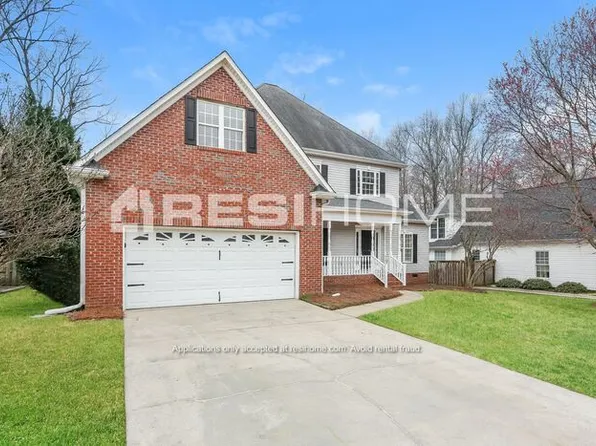 9 Oakmont Ct, Simpsonville, SC 29681