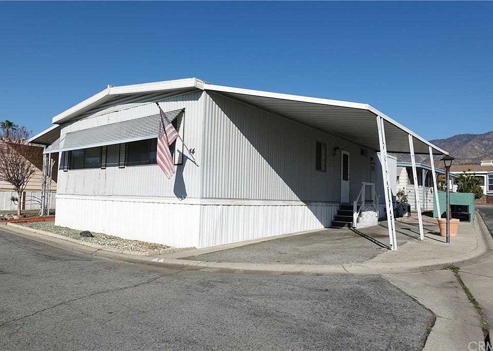 1st image of 1035 E Huntington Dr #44