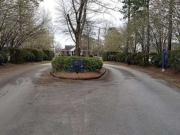 4th image of 219 Bayside Dr