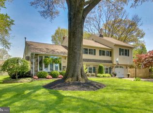 957 Birch Rd, Warminster, PA 18974