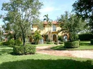 13765 Fairlane Ct, Wellington, FL 33414