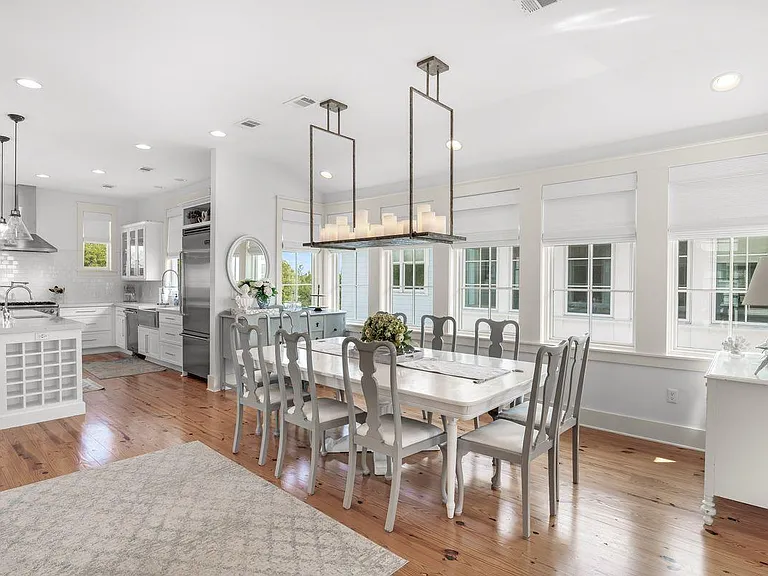 187 Cypress Dr — Photo 16